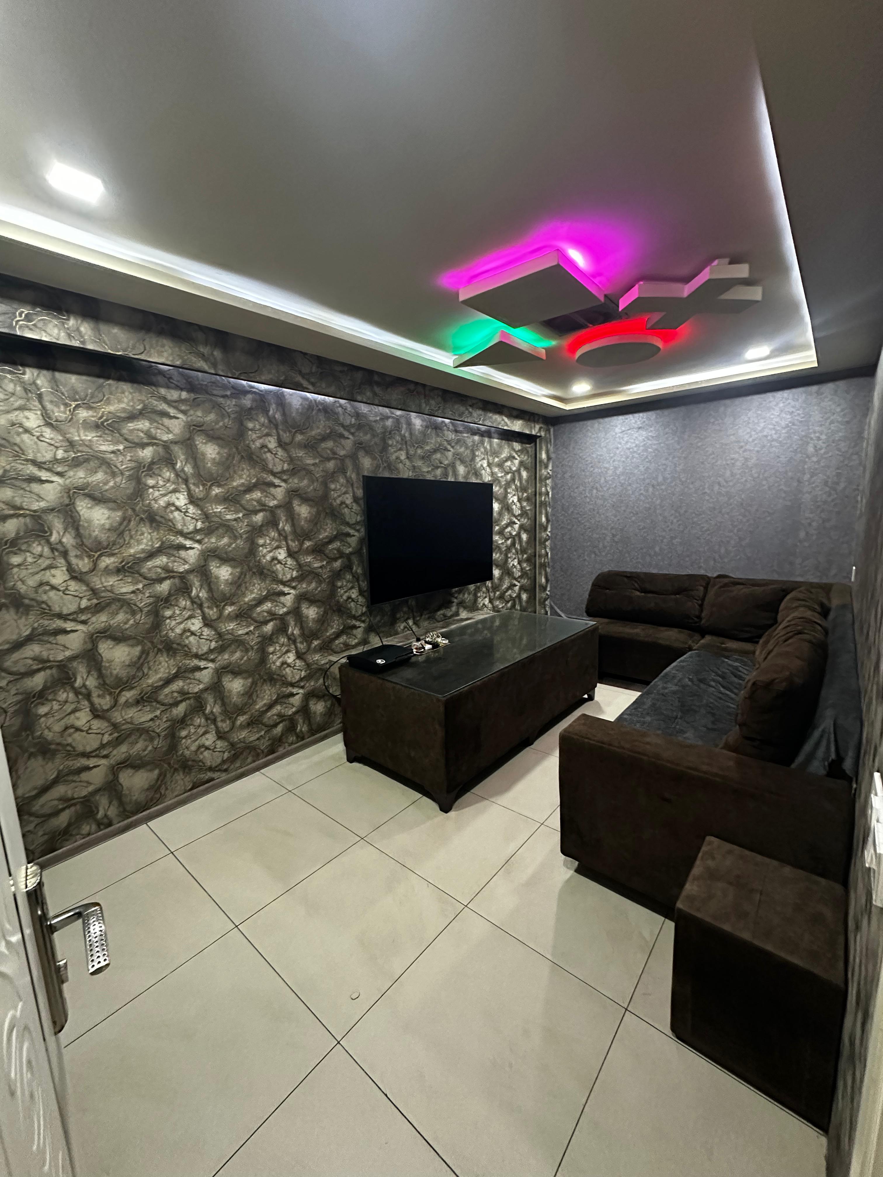 Xidmətlər və biznes